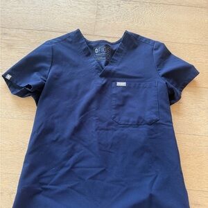 Figs Scrub Top